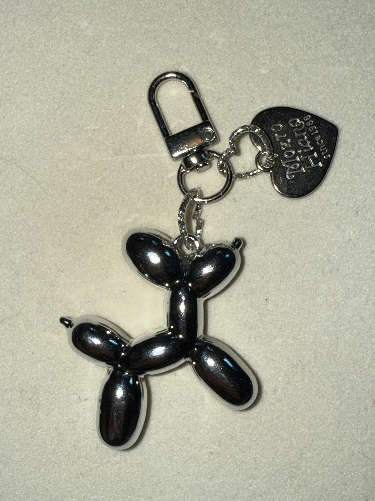 Silver ballon dog