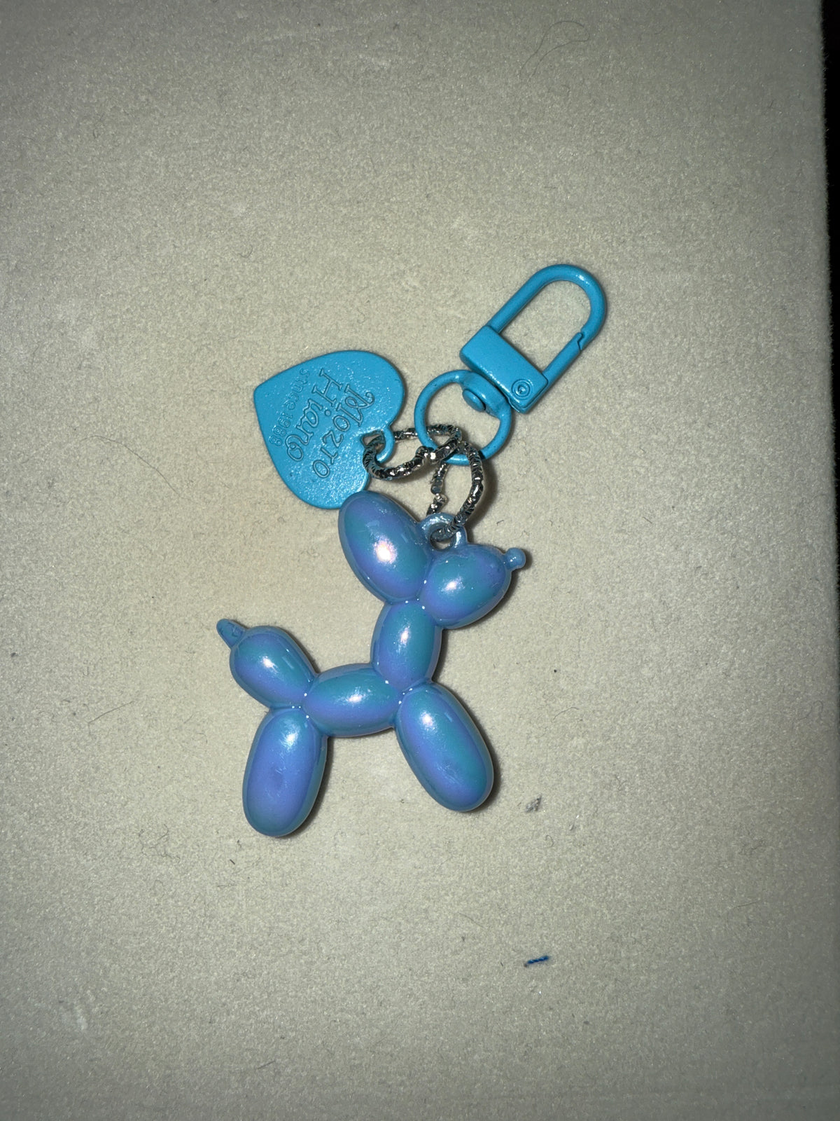 Blue iridescent ballon dog