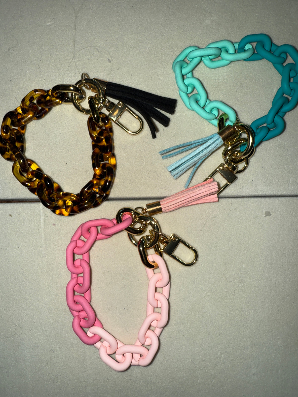 Mini plastic chain keychain