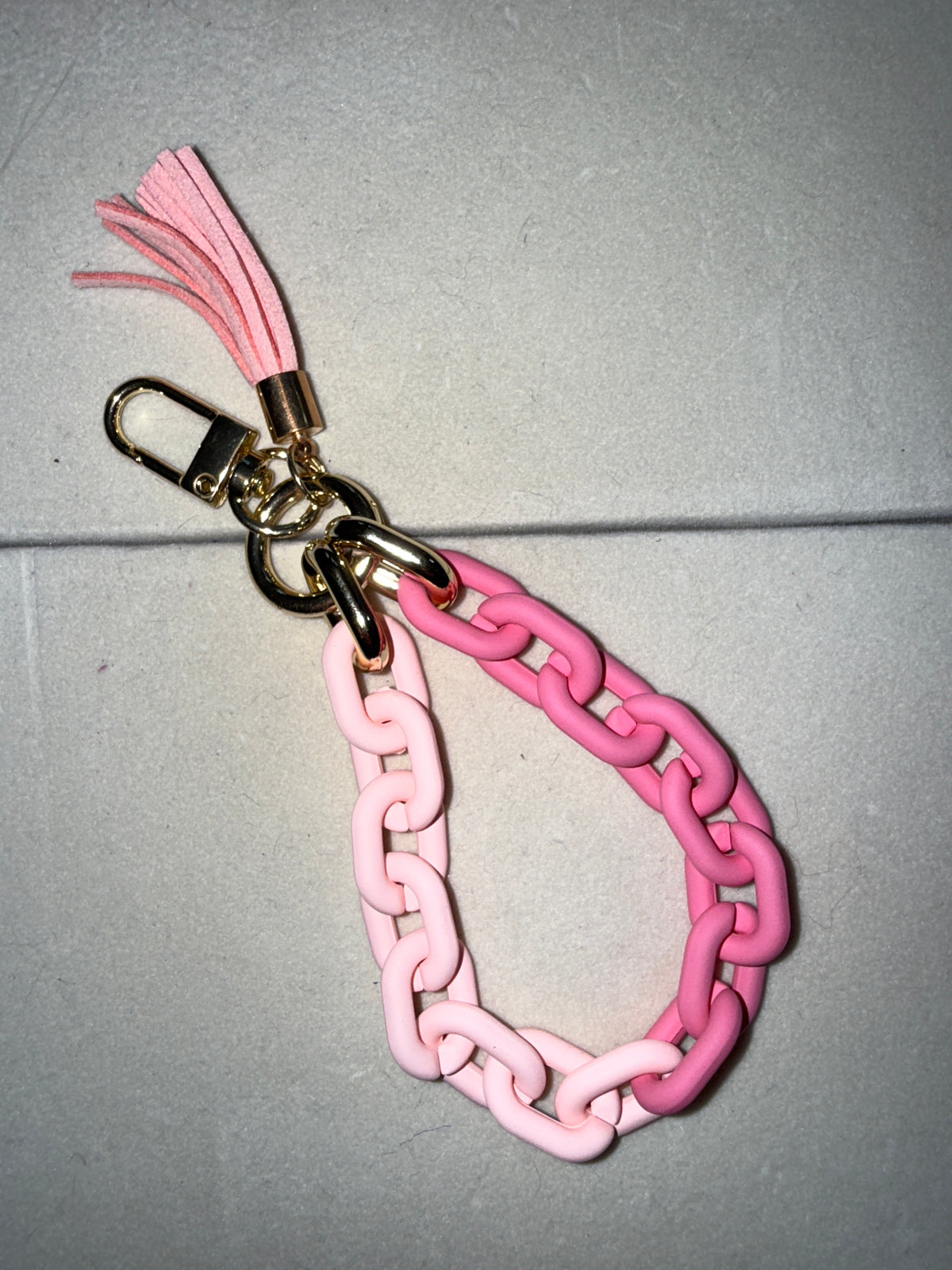 Mini plastic chain keychain